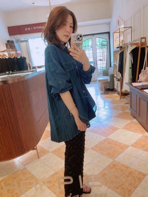 深藍丹寧落肩寬版剪裁襯衫外套