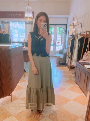 鏤空花邊設計感修身背心上衣