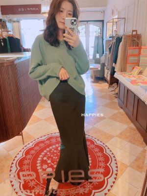 薄荷綠溫柔落肩感鬆柔質針織上衣