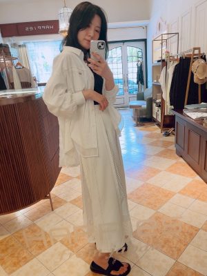 Happies.Casual Mesh Skirt-White